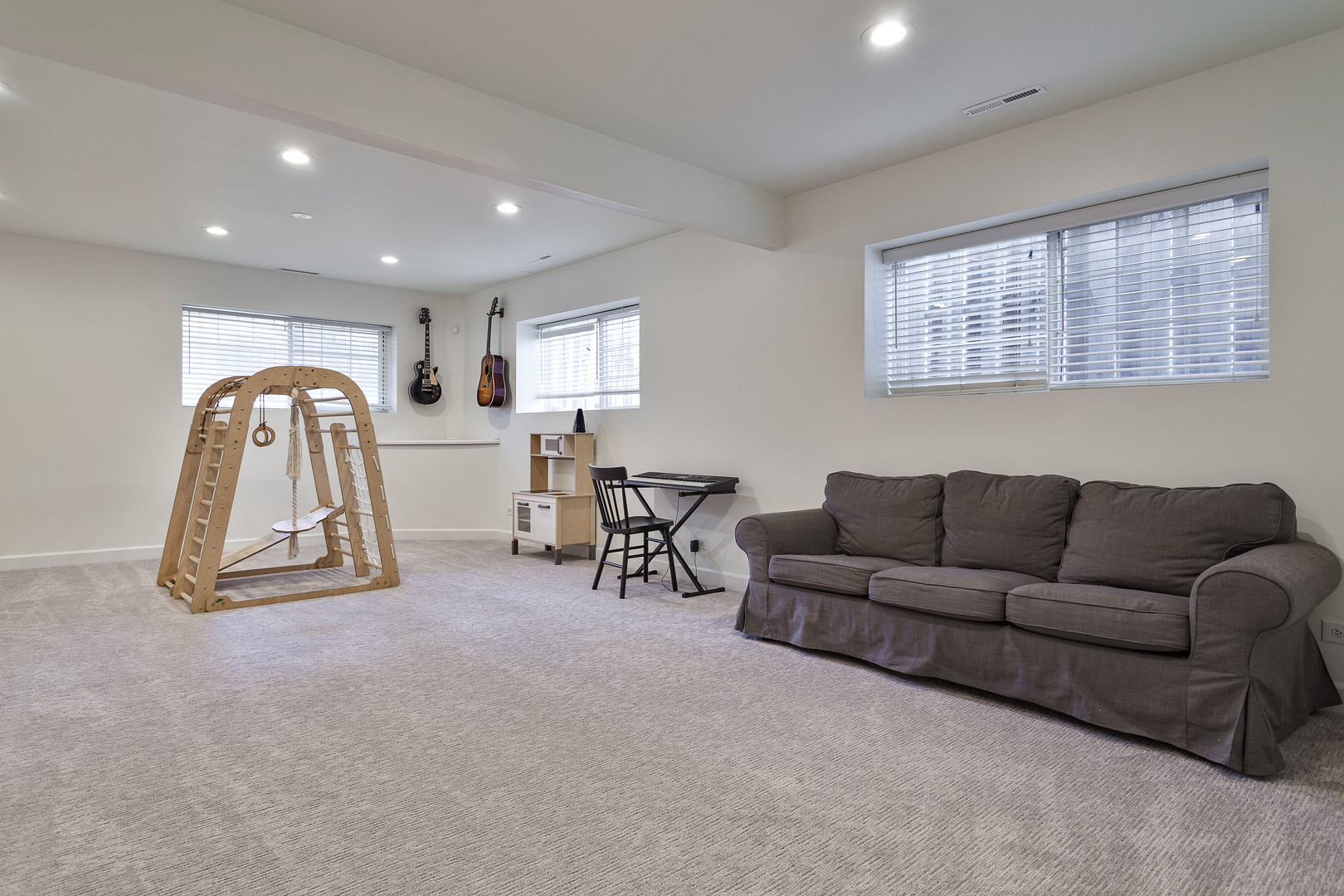 1825 North Wilmot Avenue Chicago IL 60647