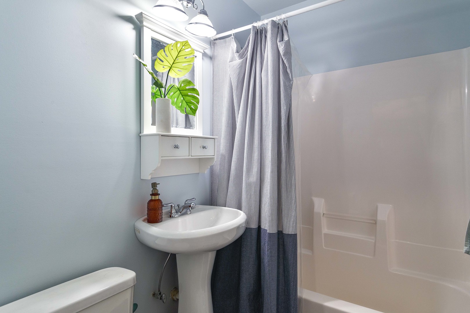 1825 North Wilmot Avenue Chicago IL 60647