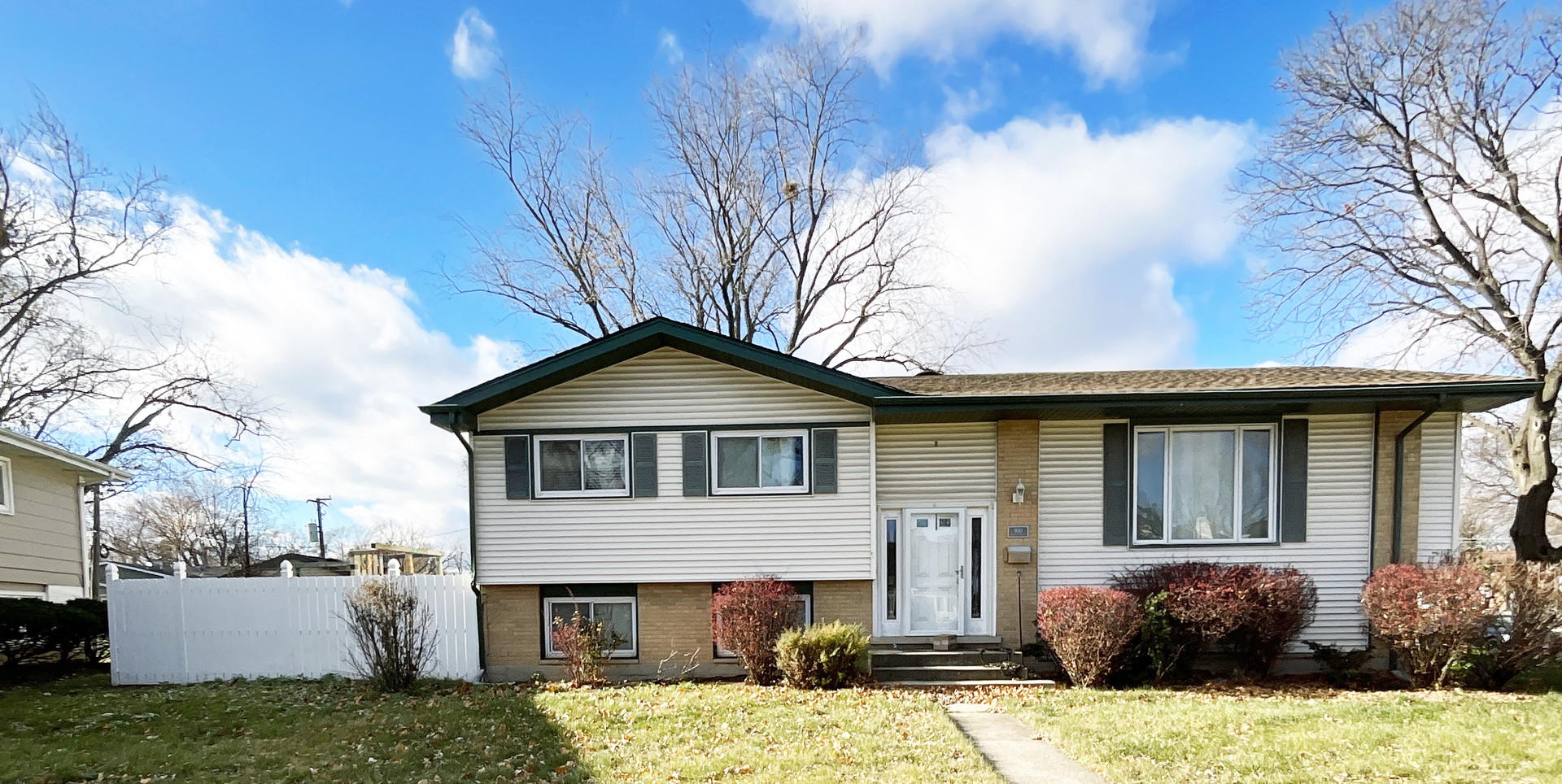 900 Arthur Drive Lombard IL 60148