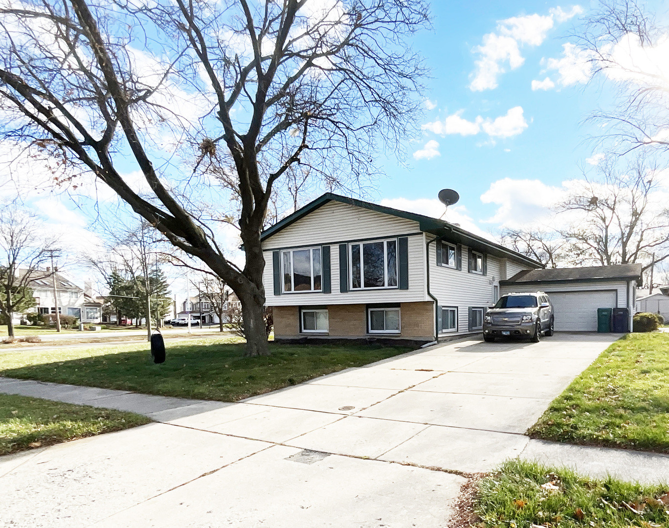 900 Arthur Drive Lombard IL 60148