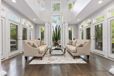 790 West Deerpath Road Lake Forest IL 60045