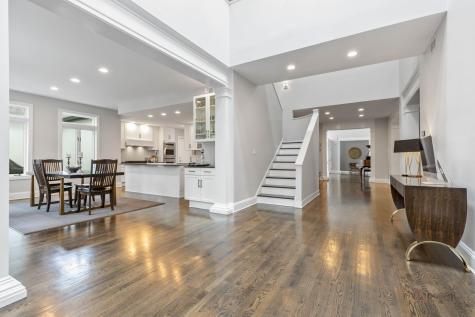 790 West Deerpath Road Lake Forest IL 60045