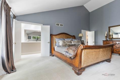 790 West Deerpath Road Lake Forest IL 60045