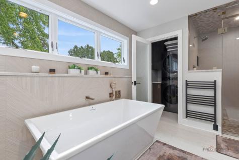 790 West Deerpath Road Lake Forest IL 60045