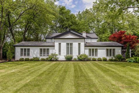 790 West Deerpath Road Lake Forest IL 60045