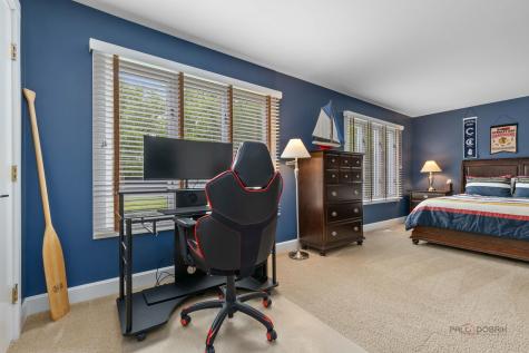 790 West Deerpath Road Lake Forest IL 60045