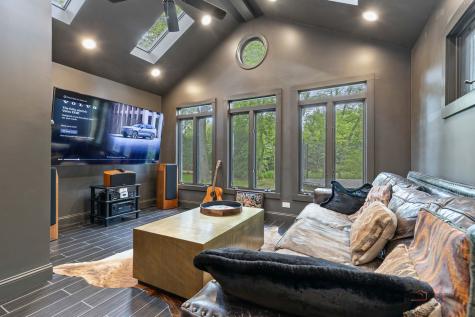 790 West Deerpath Road Lake Forest IL 60045