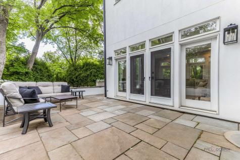 790 West Deerpath Road Lake Forest IL 60045