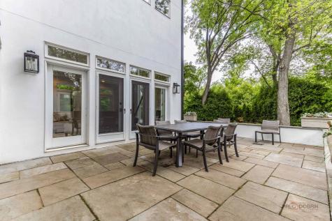 790 West Deerpath Road Lake Forest IL 60045