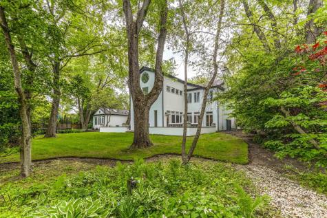 790 West Deerpath Road Lake Forest IL 60045