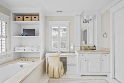 140 Birch Street Winnetka IL 60093