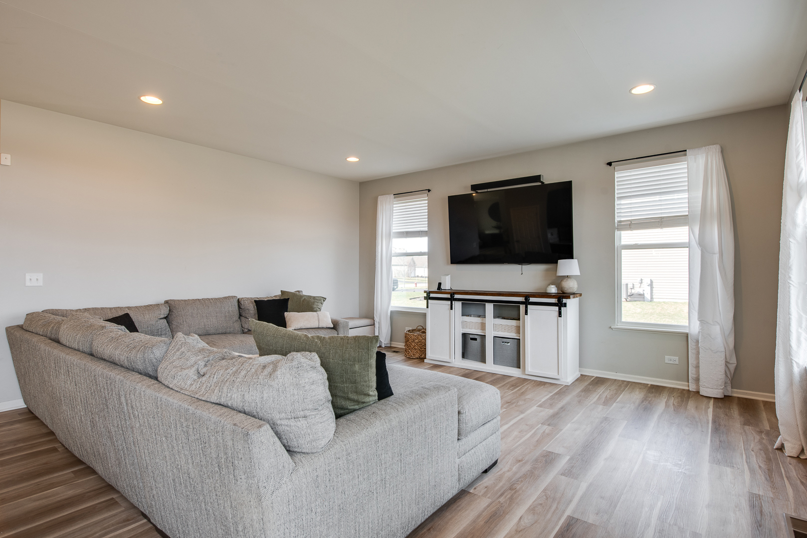 3545 Ayres Drive Aurora IL 60506