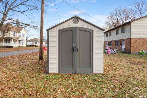 607 North Logan Street Marion IL 62959
