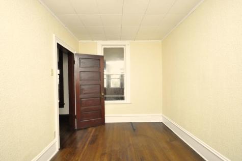 112 West Hickory Street Streator IL 61364