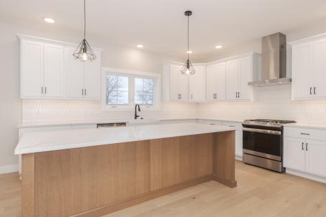 5008 Castlebar Drive Bloomington IL 61705
