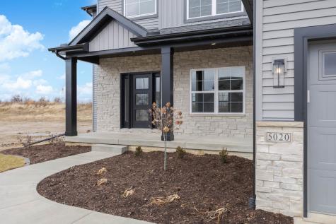 5008 Castlebar Drive Bloomington IL 61705