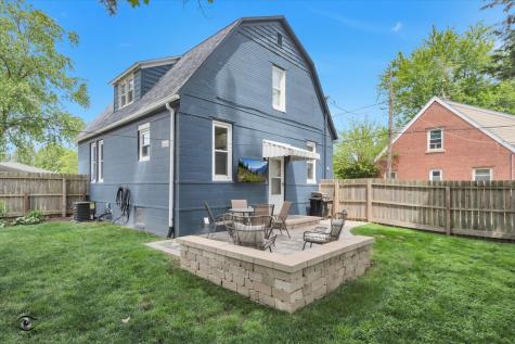 146 North Hickory Street Manteno IL 60950