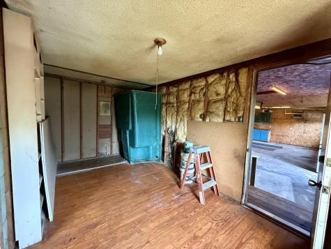 212 East Willard Street Gifford IL 61847