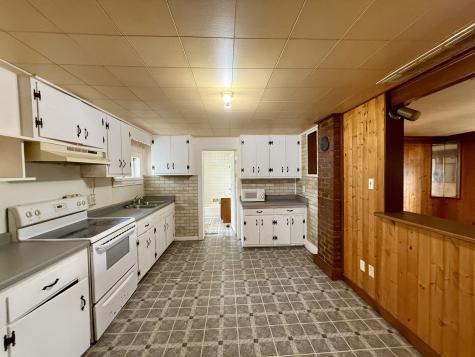 212 East Willard Street Gifford IL 61847