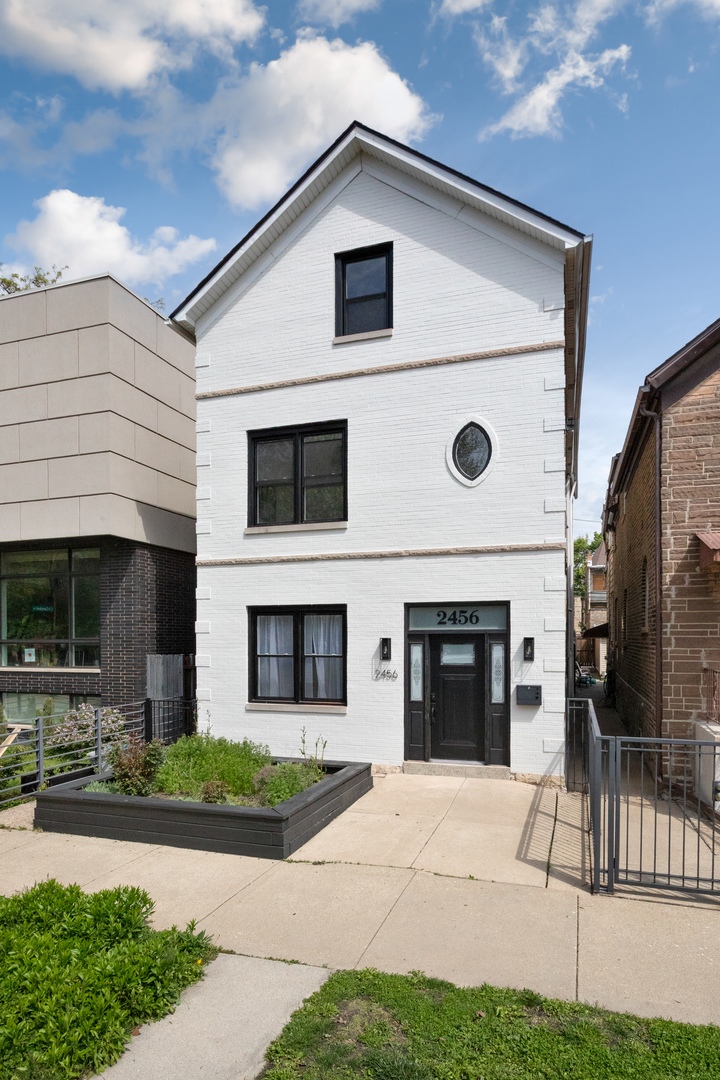 2456 West Huron Street Chicago IL 60612