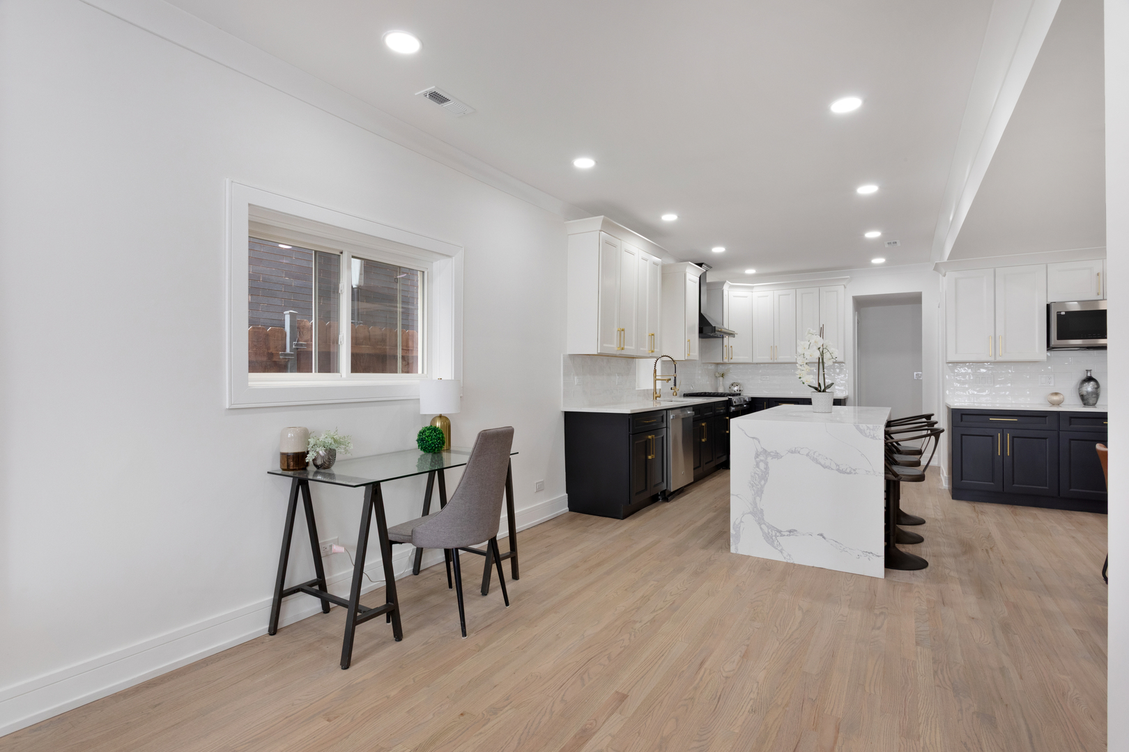 2456 West Huron Street Chicago IL 60612