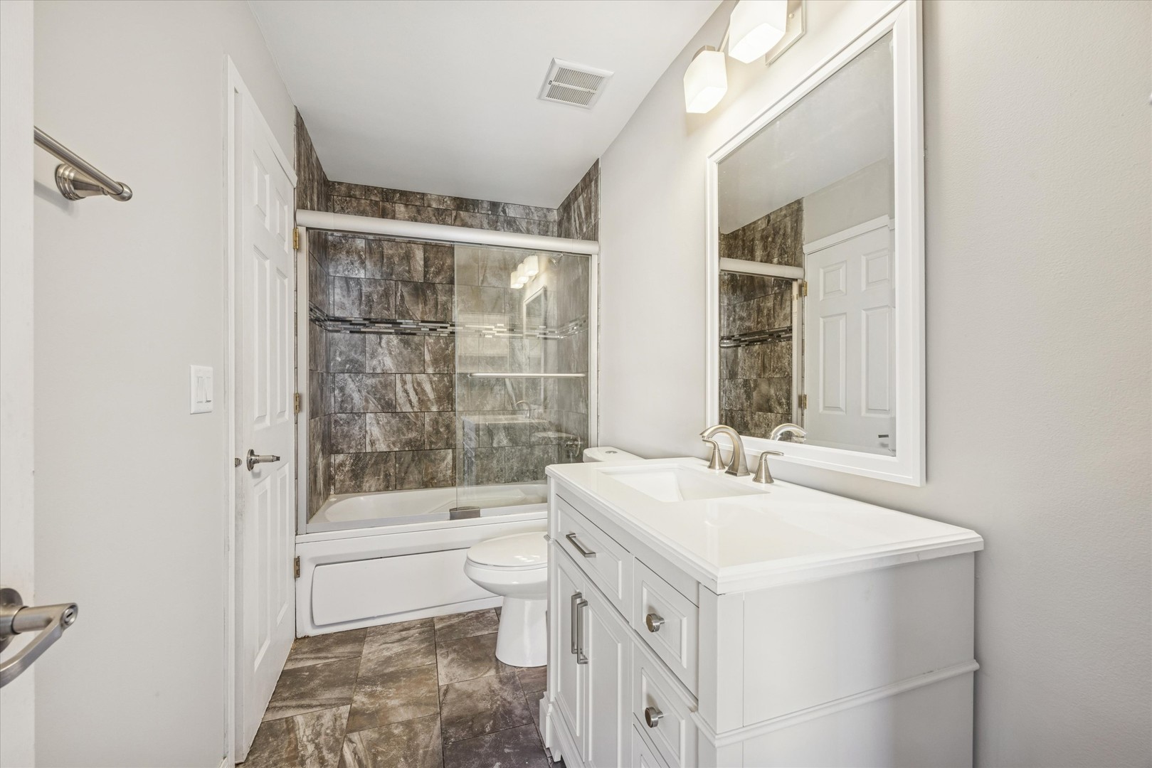 117 Enclave Circle Bolingbrook IL 60440