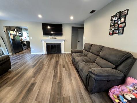 3898 Montgomery Drive Crete IL 60417