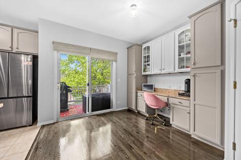 1103 Longwood Drive Lisle IL 60532