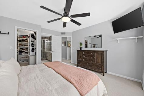 1103 Longwood Drive Lisle IL 60532