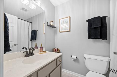 1103 Longwood Drive Lisle IL 60532