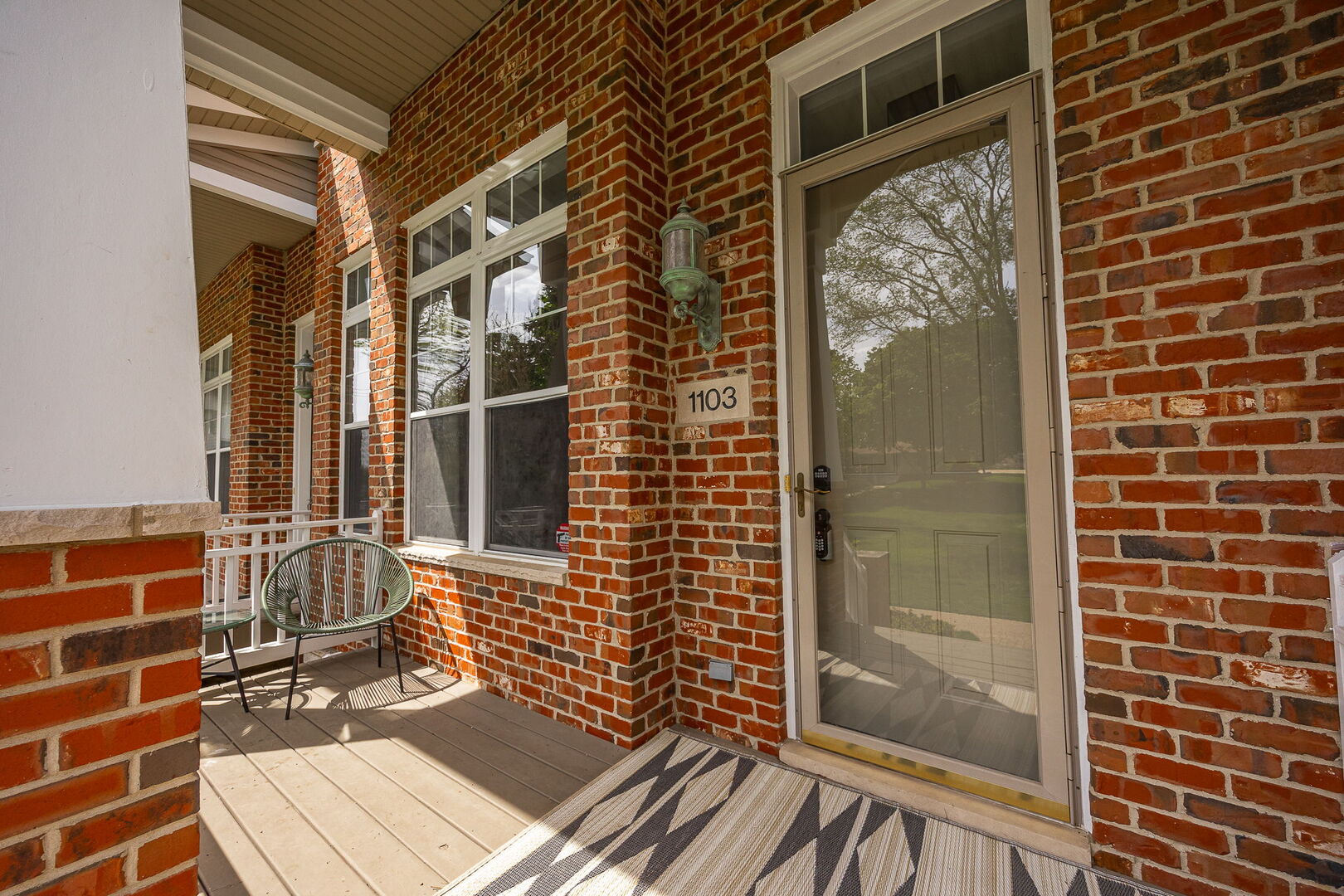 1103 Longwood Drive Lisle IL 60532