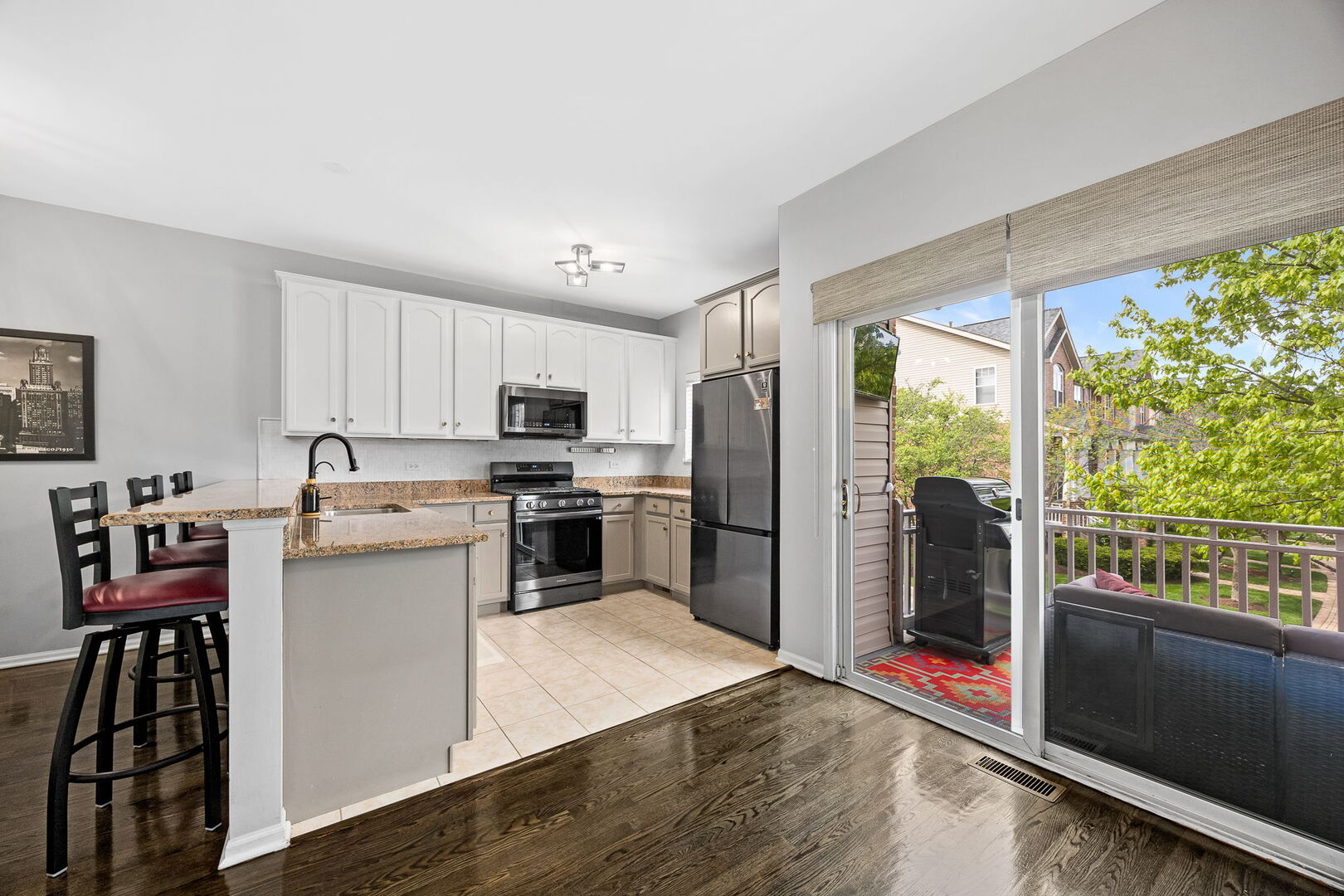 1103 Longwood Drive Lisle IL 60532