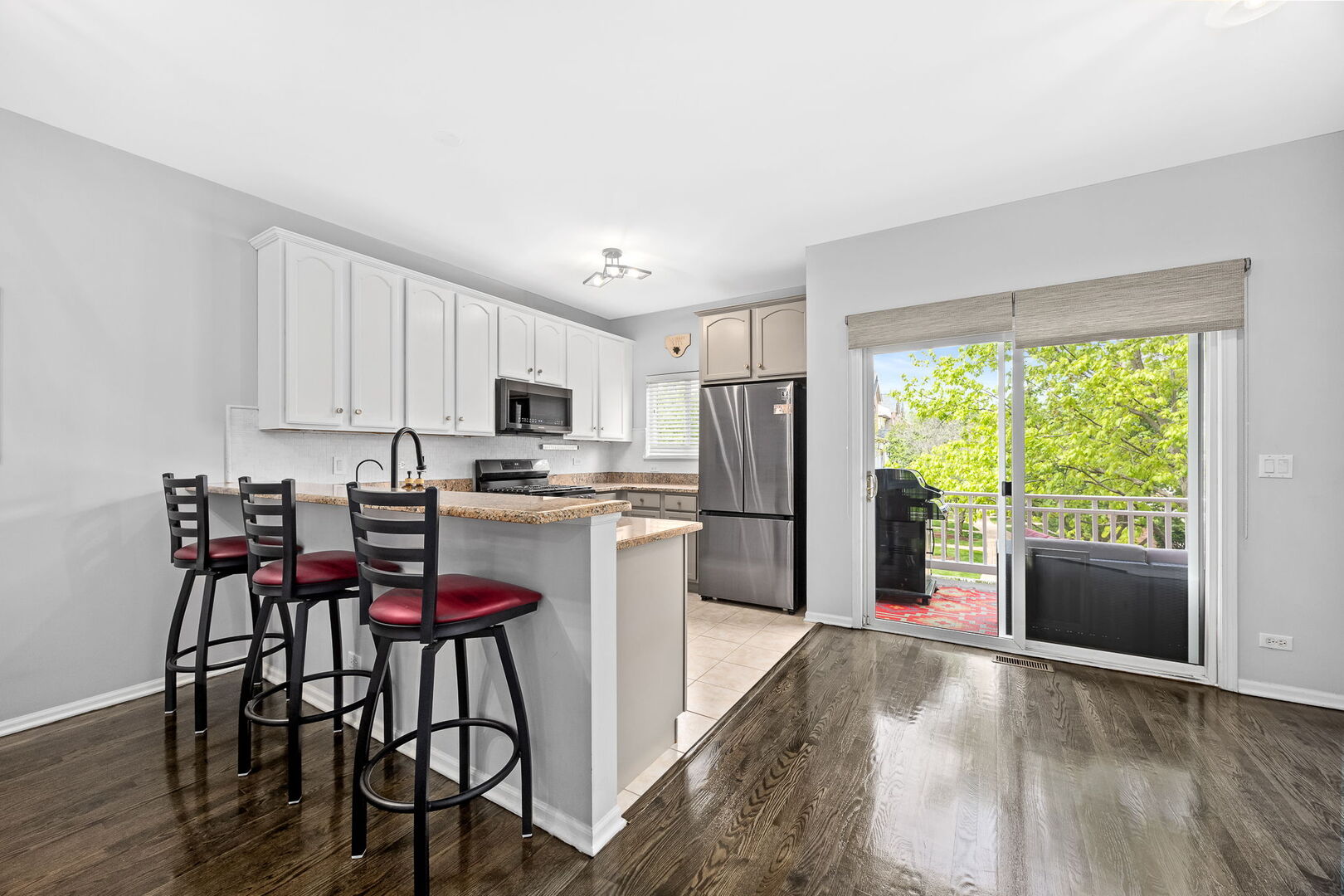 1103 Longwood Drive Lisle IL 60532