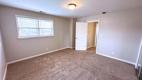 3125 West Whipple Drive Merrionette Park IL 60803