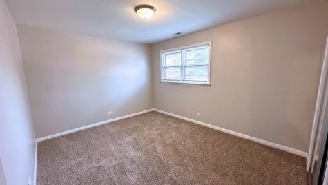 3125 West Whipple Drive Merrionette Park IL 60803