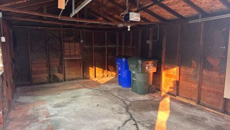 3125 West Whipple Drive Merrionette Park IL 60803
