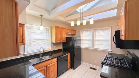 3125 West Whipple Drive Merrionette Park IL 60803