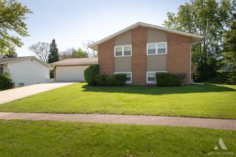 6425 Clark Drive Woodridge IL 60517