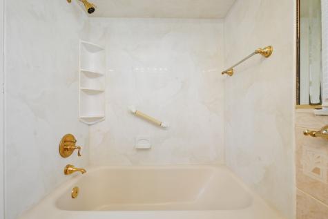 204 Bohland Avenue Bellwood IL 60104