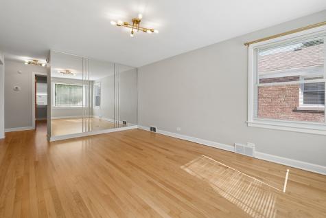 204 Bohland Avenue Bellwood IL 60104