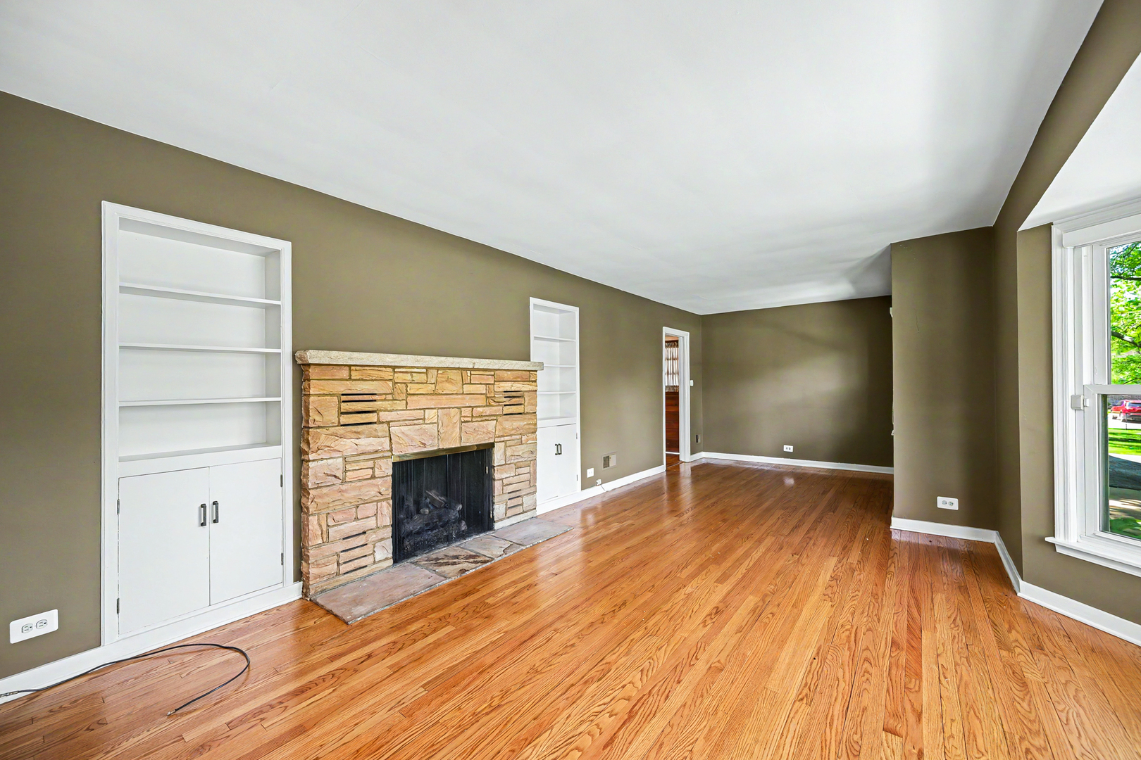 325 Lambert Road Glen Ellyn IL 60137