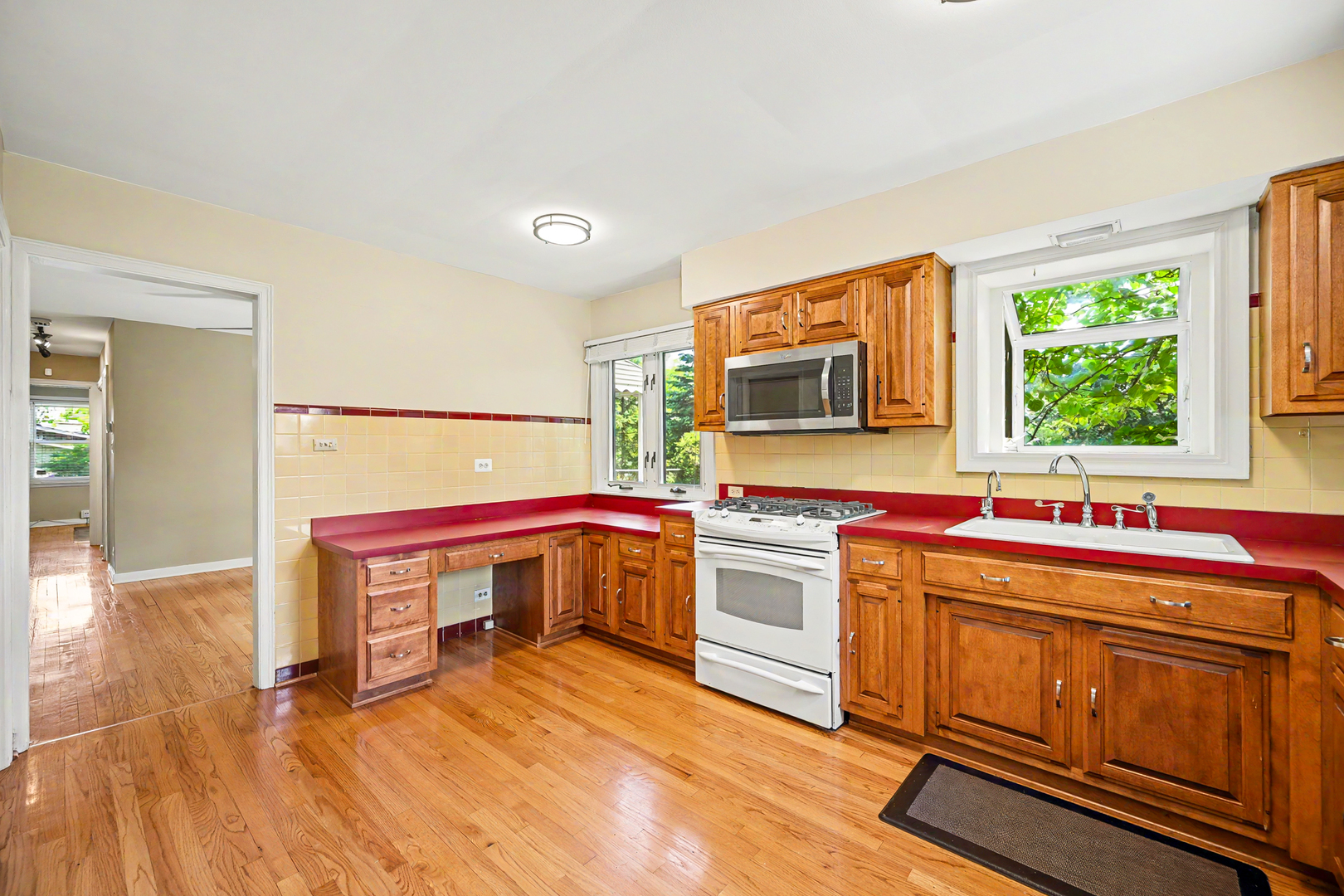 325 Lambert Road Glen Ellyn IL 60137