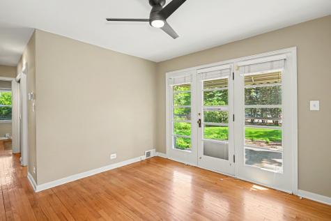 325 Lambert Road Glen Ellyn IL 60137