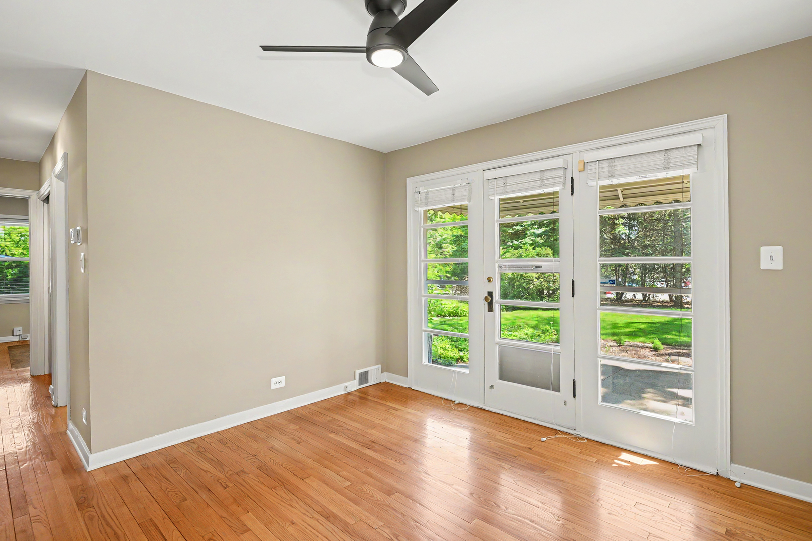 325 Lambert Road Glen Ellyn IL 60137
