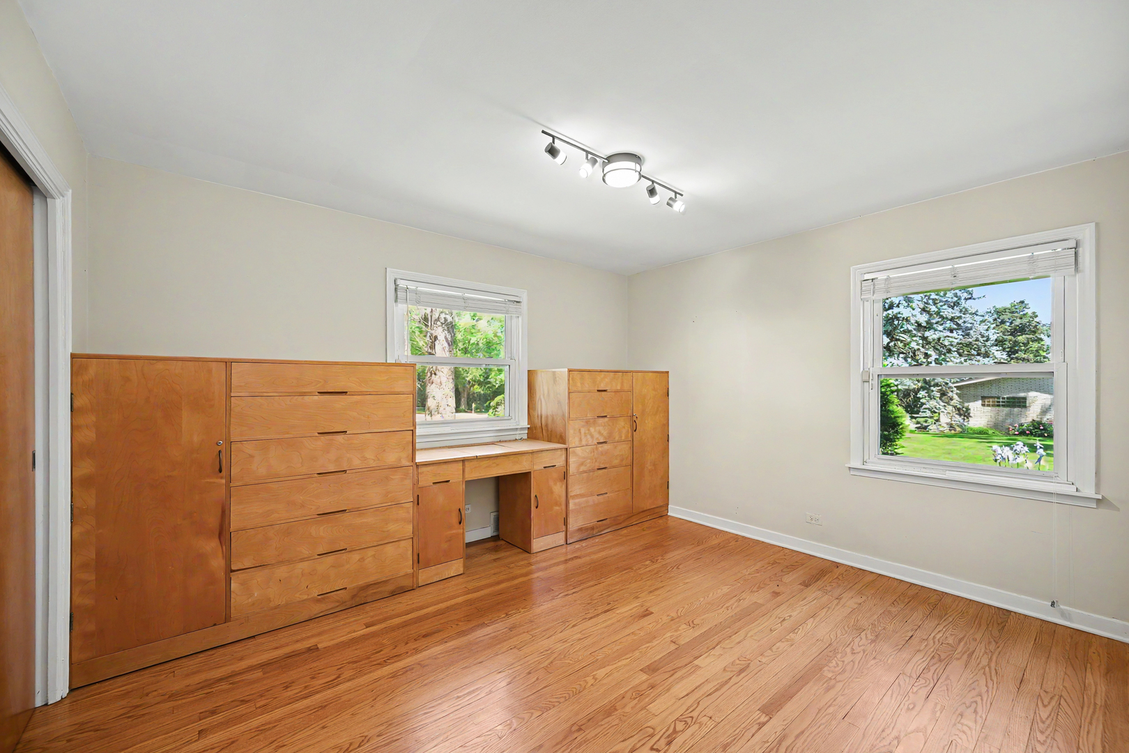 325 Lambert Road Glen Ellyn IL 60137