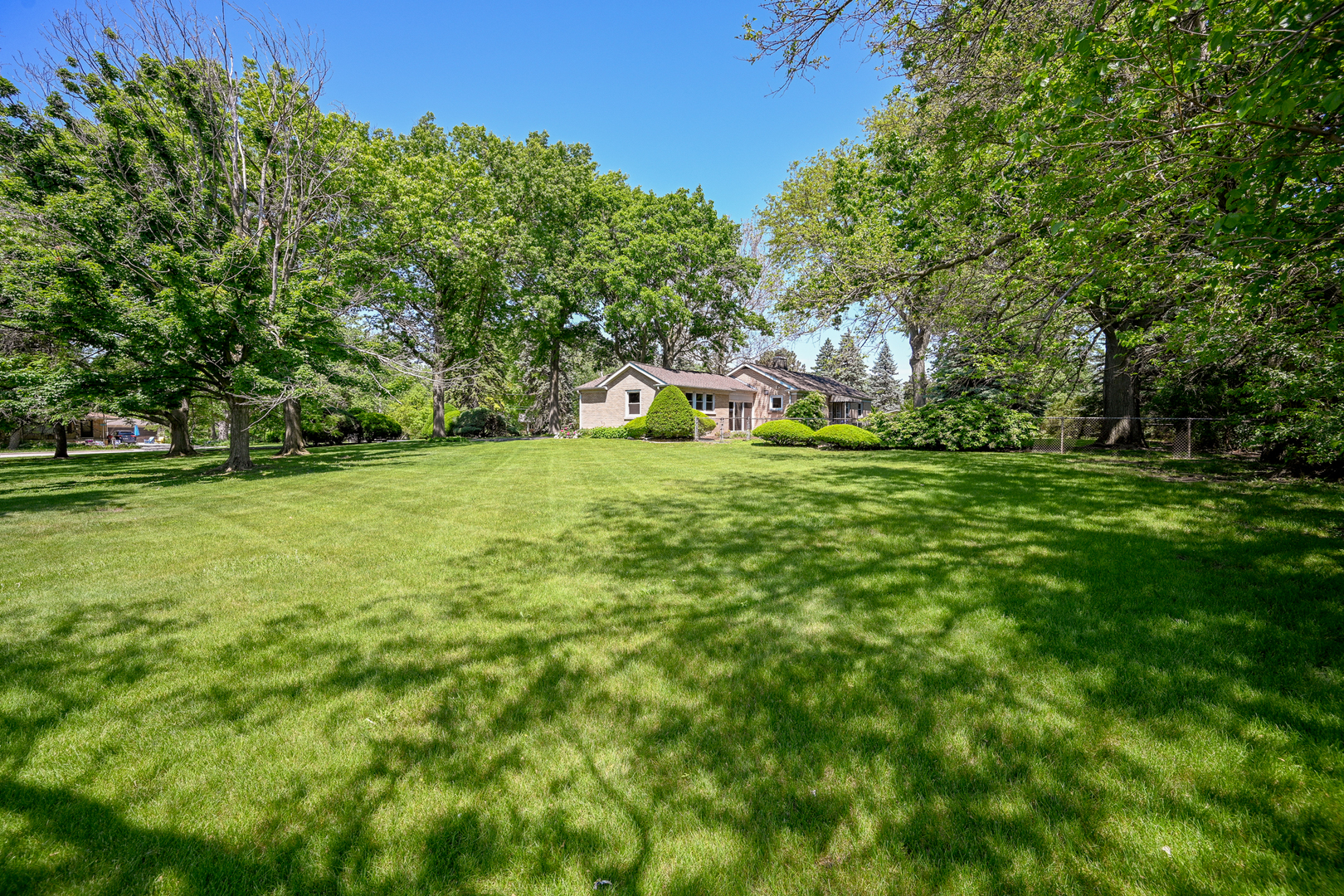 325 Lambert Road Glen Ellyn IL 60137