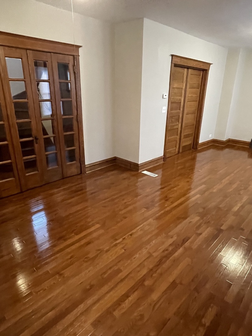 557 North Leamington Avenue Chicago IL 60644
