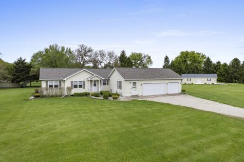 460 East Railroad Avenue Leland IL 60531
