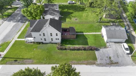 211 North Maple Street Grant Park IL 60940