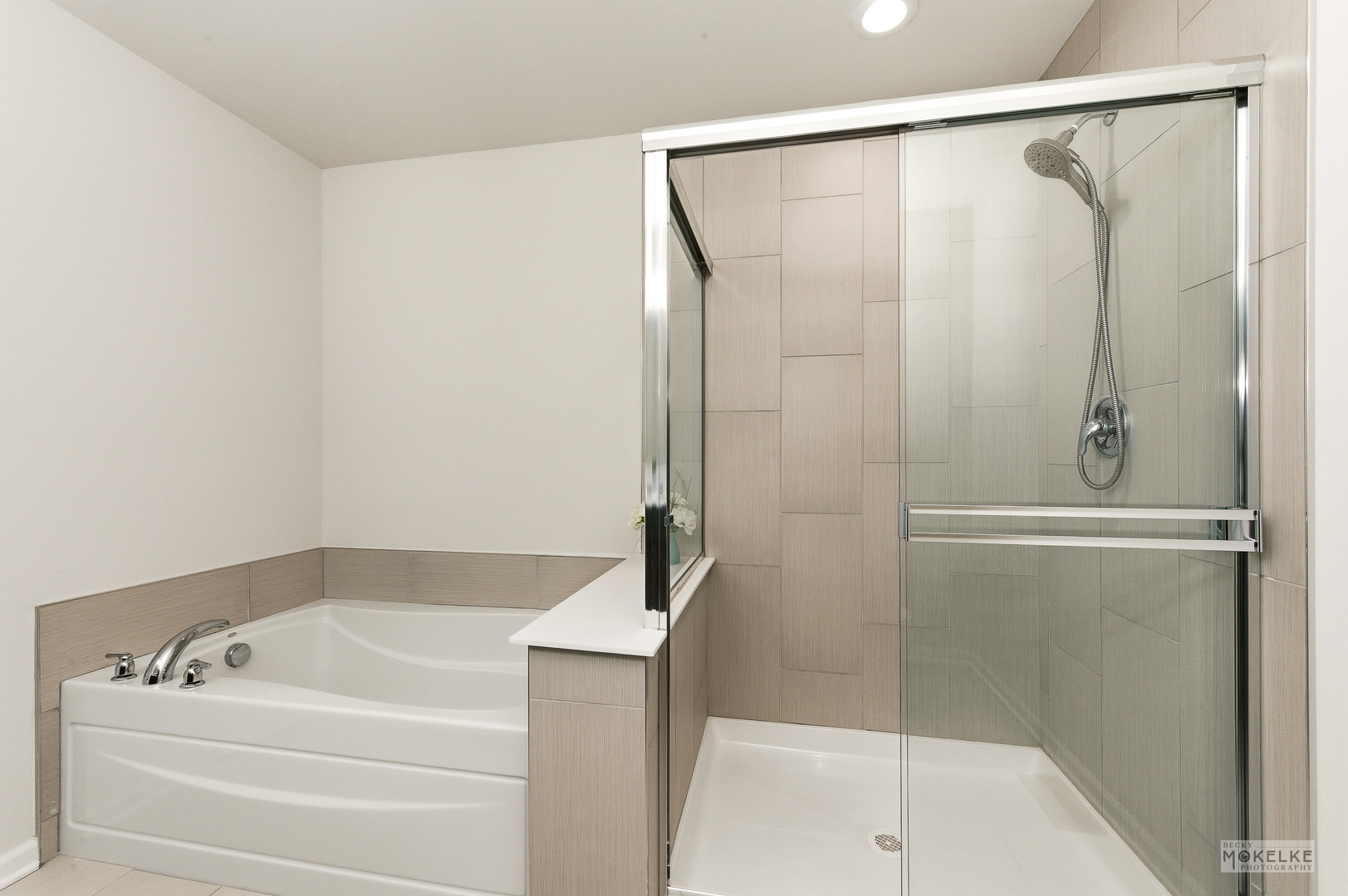 4184 Calder Lane Aurora IL 60504